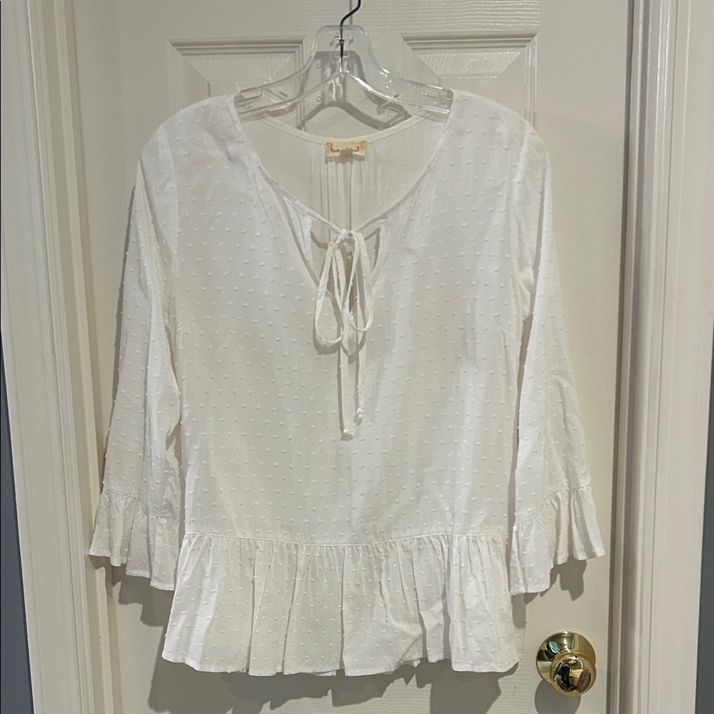 ⚜️ Hem & Thread Ivory Peplum Blouse